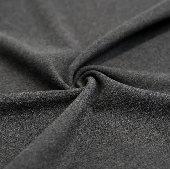 Sammenlignet med almindelige fleece -stoffer, hvad er fordelene ved dette termiske stof?